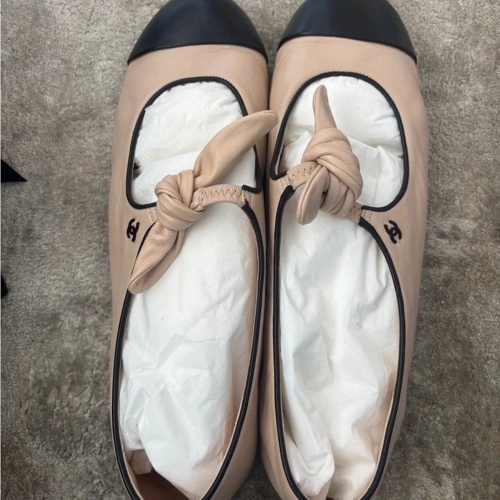 **CHANEL** Two-Tone Beige and Black Flats Mary Jane Size 42